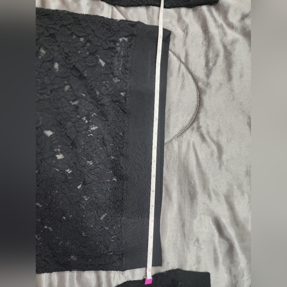 NWOT Express Black Lace Crop Top - Picture 6 of 8